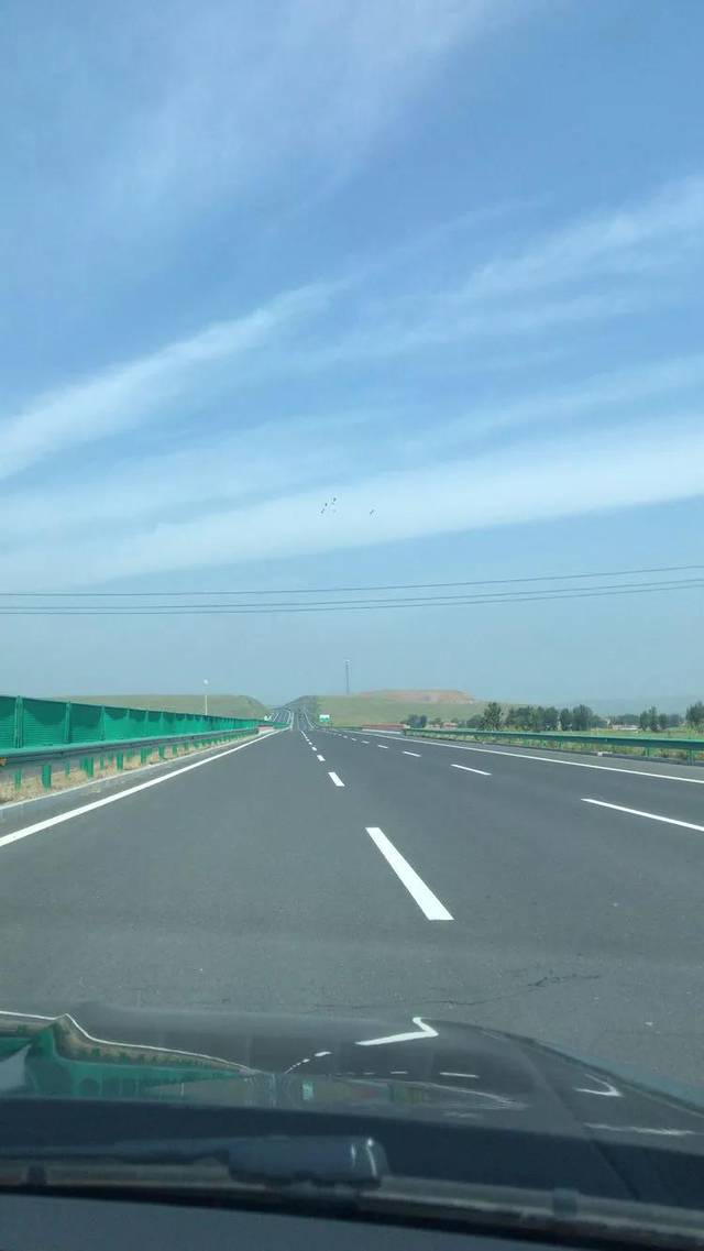 从北京通州早五点半出发,高德导航,经六环京藏,京新,集宁绕城高速,二