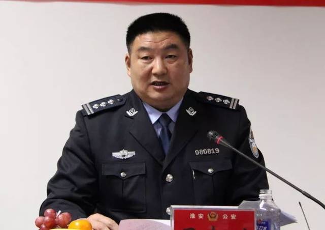 淮安人民检察院依法对原公安局交通警察支队队长尹志刚副处级决定逮捕