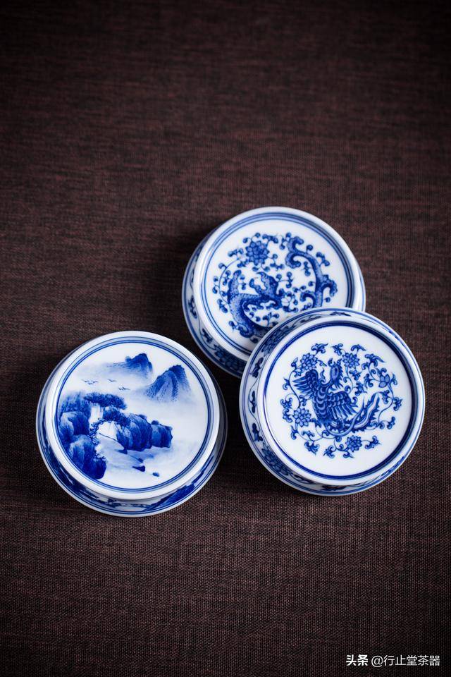 中国骨董 清時代 嘉庆年製，青花茶壷