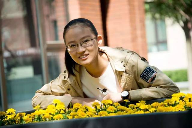 【在现代 你也能】腹有诗书,追求自我—徐凯琳