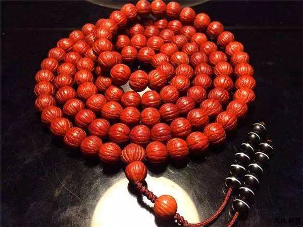 文玩猴头应该怎么挑选_皮质