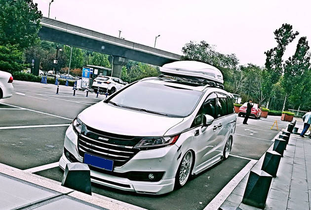 17万改装一台本田奥德赛当房车看看牛人合正是怎么做的