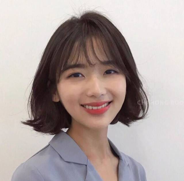 最显脸小的"氧气短发"