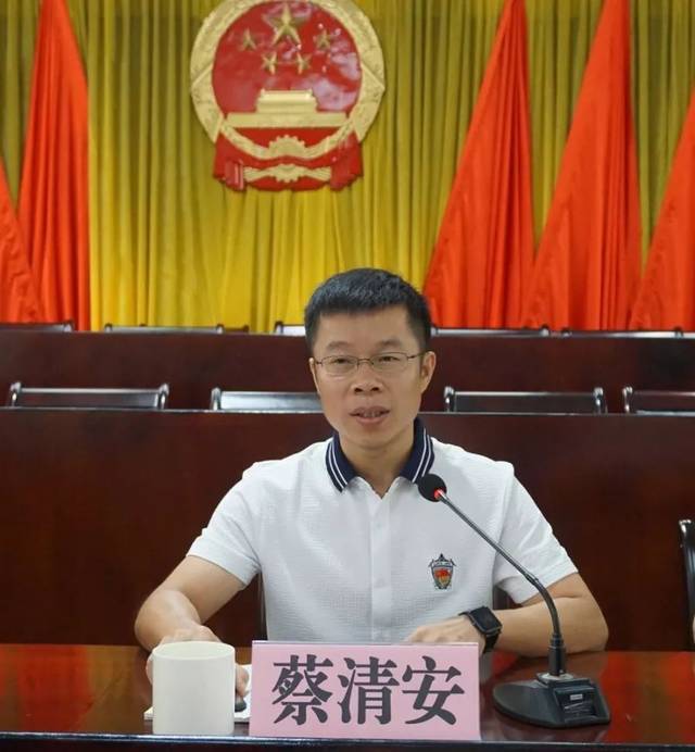 我镇党委书记蔡清安,市交通运输局党组书记,局长刘坤来,交通运输局