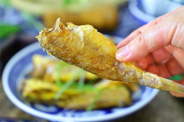 不管做什么鱼,都别直接下油锅,多加二步,鱼皮不破不粘锅,真香