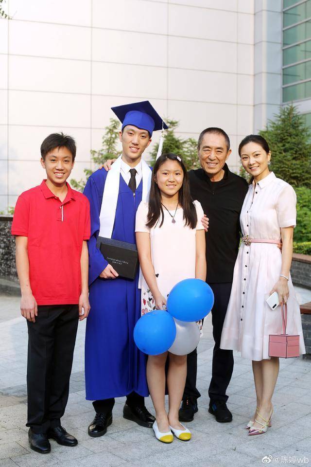 张艺谋夫妇送大儿子张壹男出国留学,陈婷:放飞是为了更好的归来