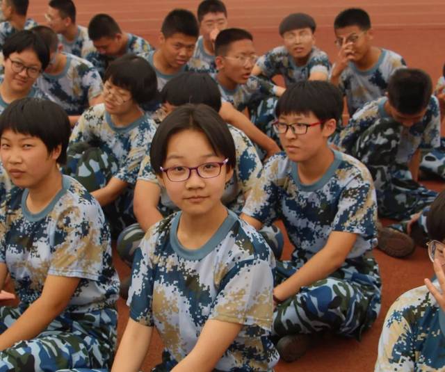 迷彩的颜色 让青春飞扬——乐亭一中2019级高一军训纪实(四)