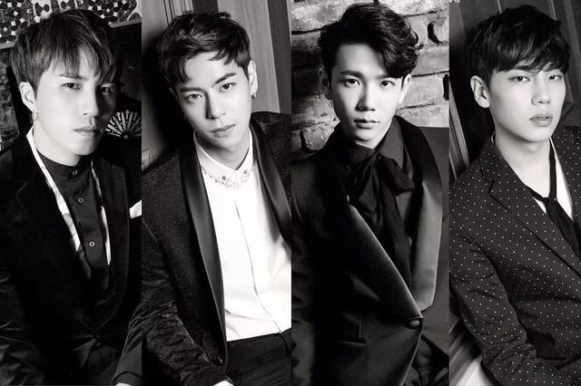 由两名vocal和两名rapper组成,其中成员金成具与iu是练习生时期的至亲