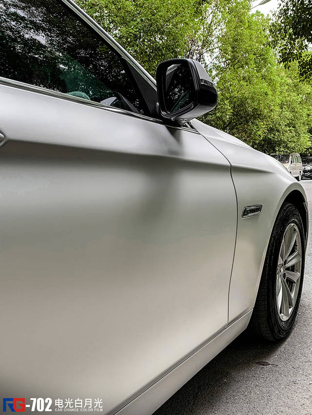 宝马5系车身改色电光白 rg瑞集改色膜湖北襄阳加盟店出品