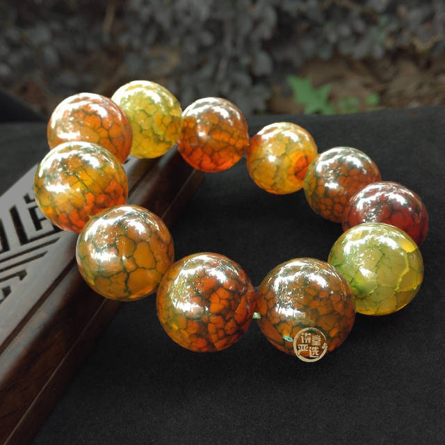 什么是龙纹玛瑙天然龙纹玛瑙价格贵吗