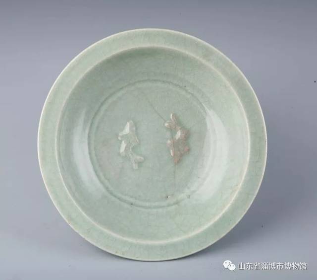 中国　元代　青釉双魚　小皿美術品・アンティーク・コレクション