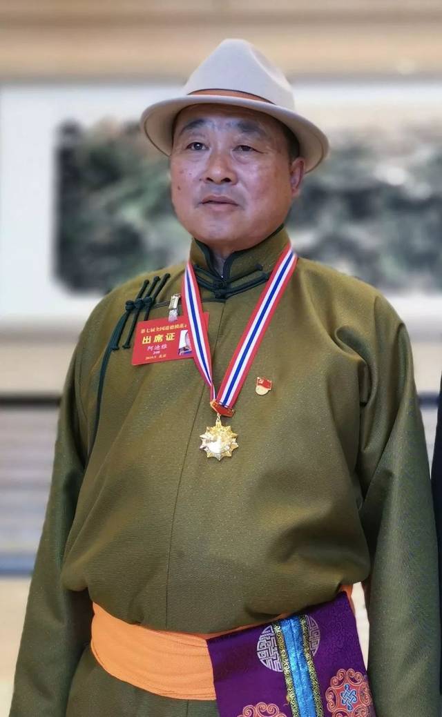 第七届全国道德模范名单来了 内蒙古1人上榜 8人获提名奖