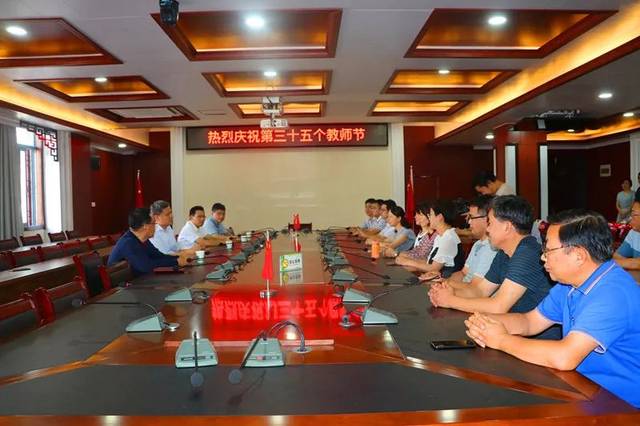 县委副书记孙凯来寿县一中开展教师节慰问活动
