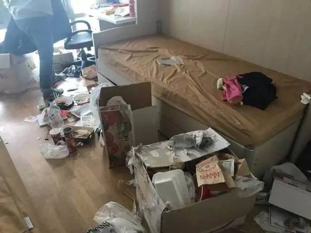 史上最脏乱房间大赛 这是个住在垃圾堆里的精致女孩吧?