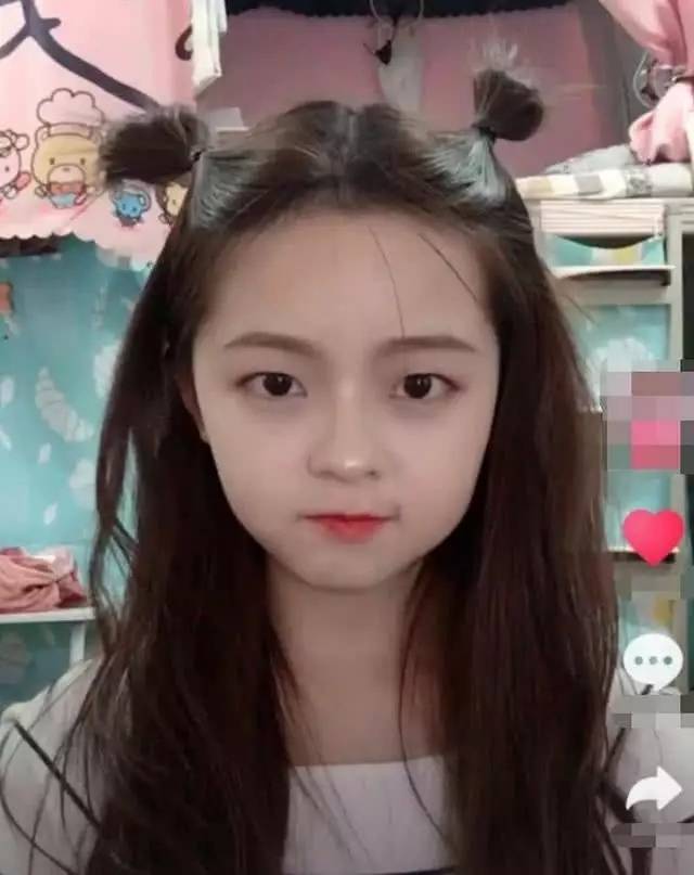 抖音"婴儿肥女神"长啥样?当关掉美颜那一刻,网友:情敌们拔刀吧
