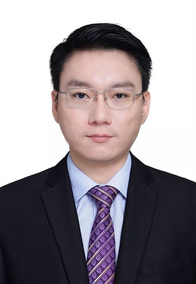 管理学硕士项目主任王丛教授,祥波书院院长叶立新教授,大学财务处侯小