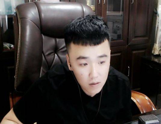 老李上线透露老婆大宝得了重度抑郁症45个节点老李封玄律玄律放狠话封