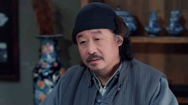 老酒馆:方先生的嘴,马旅长的帽子,是两处最关键的伏笔_手机搜狐网