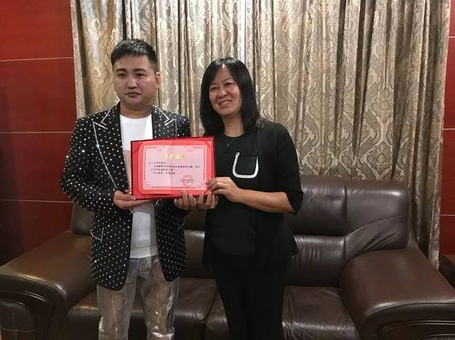 暖心!山西主播幻影哥化流量变公益,为扶贫助农贡献自己的力量