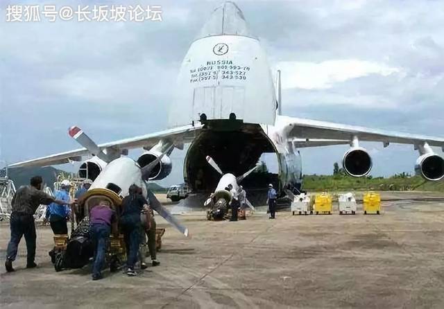 2001年中美南海撞机事件