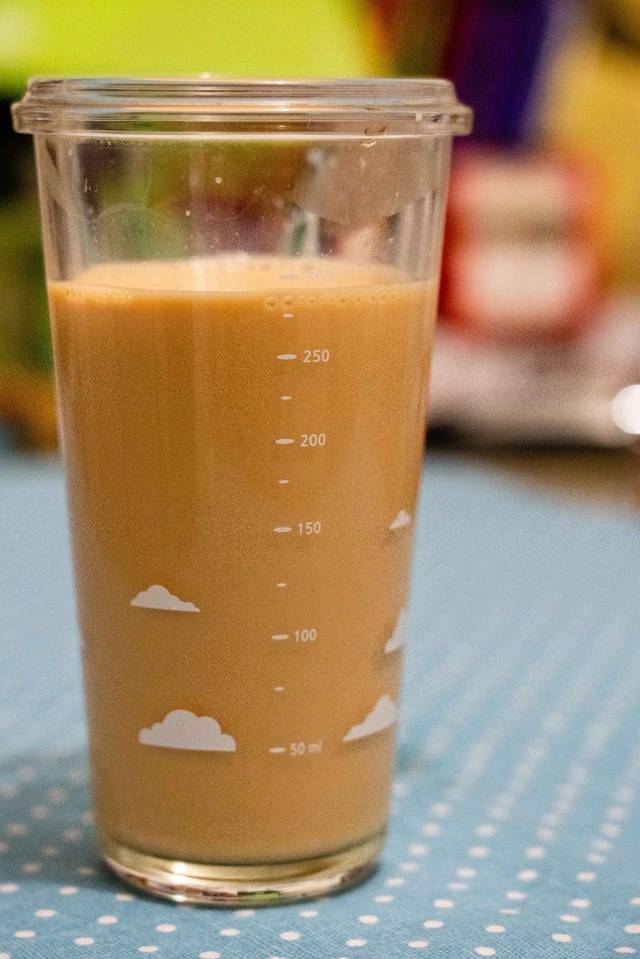 做一杯媲美兰芳园的「港式奶茶」有多容易?