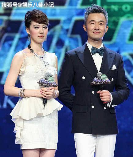 她是央视最美女主持低调嫁大18岁同行如今老公患病不离不弃