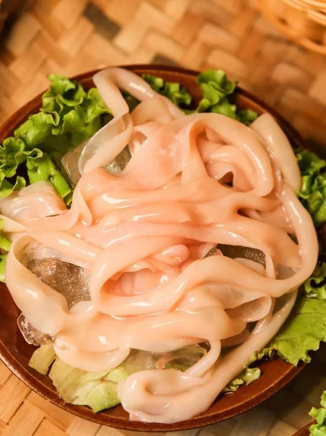晓宇火锅来了!深藏老街想用小碗菜上位,菜品最贵16,老板想要上一课!