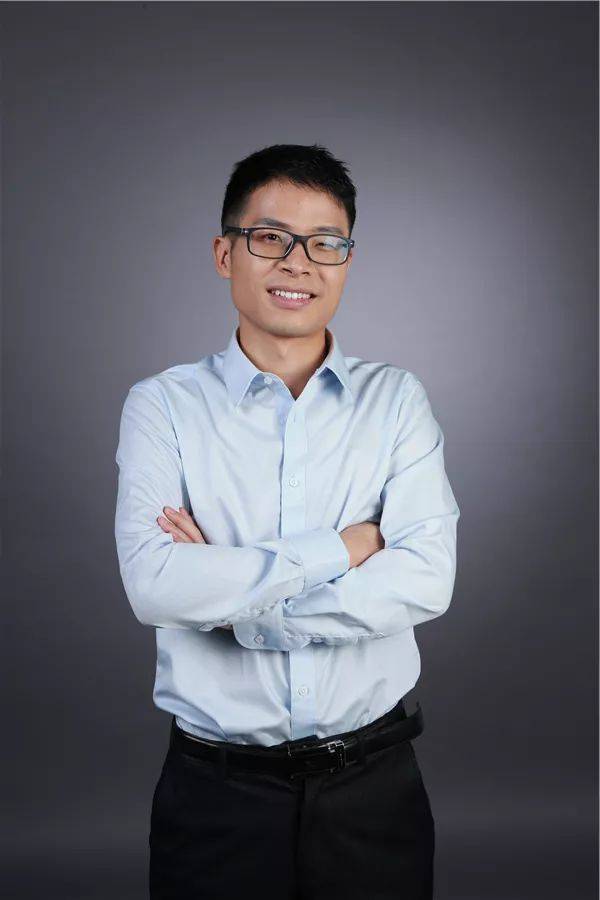 热烈祝贺格衡董事长吴青当选深圳市不动产估价协会第五届轮值会长