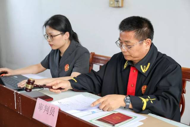 潮汕一男子持续多次强奸亲生女儿(未成年)致其怀孕._手机搜狐网