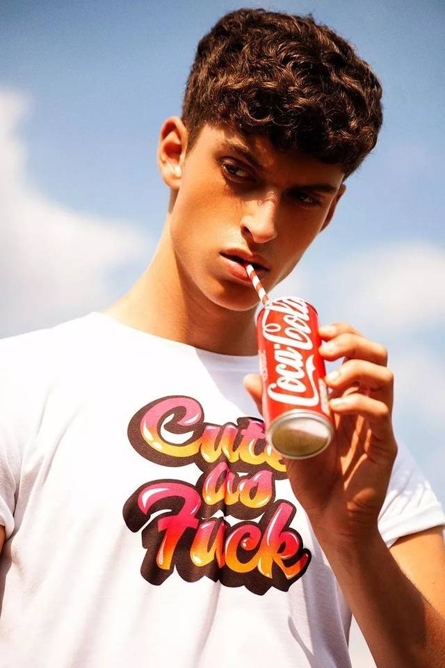 巴基斯坦俄罗斯混血男模azim osmani,标准网红脸!