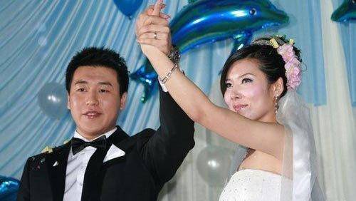 38岁奥运冠军杜丽现状!颜值飙升疑似整容,小5岁老公想要二胎