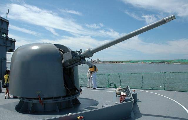 南昌舰大驱主炮火力强大,足以超过陆军一个炮兵营