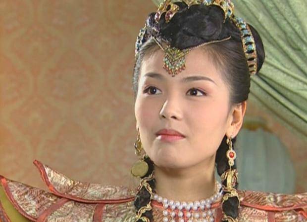 刘涛清宫造型曝光,网友:终于知道她为啥不接清宫戏了