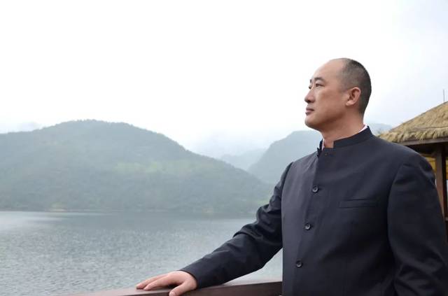 上师传徒以道,中师授徒以艺, 潘麟先生 上徒尊其师,重其道,以师言为