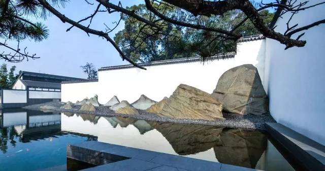 片岩· 粗粝之美