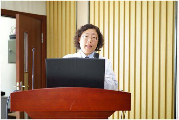 李秀华教授作讲座
