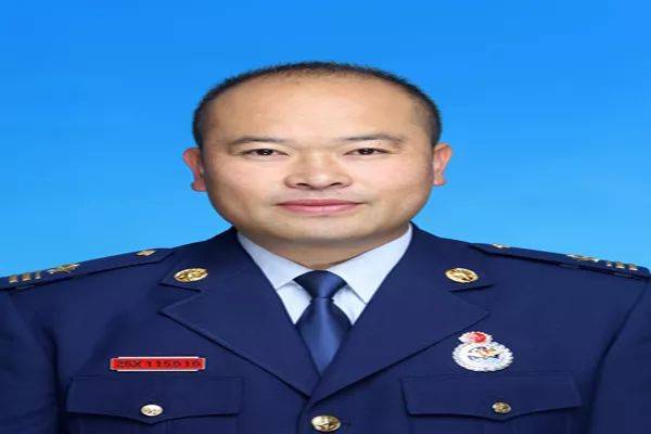 共铸使命忠魂——记五华区消防救援大队玉峰路中队三级消防长黄权忠