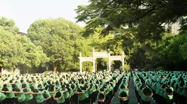 祭拜孔圣先师弘扬中华文明从化中学举行祭拜孔子盛典