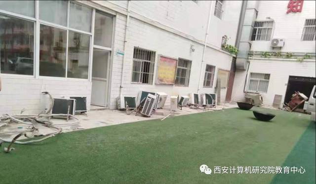 西安鱼化寨一小学突然拆掉,住在大寨路就等于求学无门!