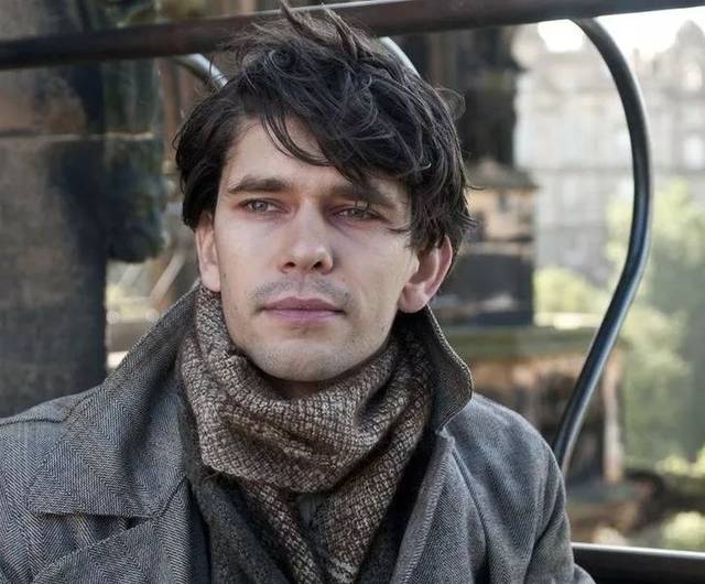 17.本·威士肖(ben whishaw.