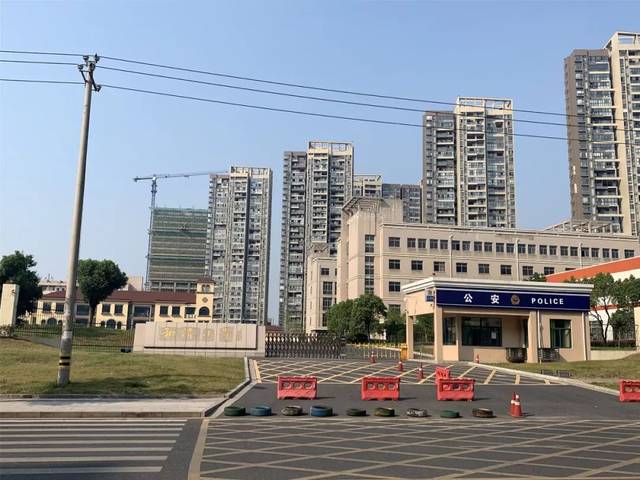 对浣东街道一处建设用地项目供地 进行批前公示 用地性质为小学用地