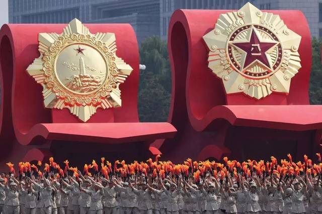 国庆阅兵百面战旗都有什么来头？_手机搜狐网