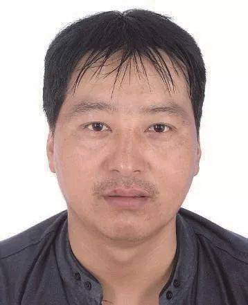 顾新明,男,51岁,海门市人民医院医管家保安.