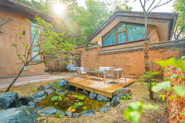 愚公说:移不动王屋山,我就在山底开民宿