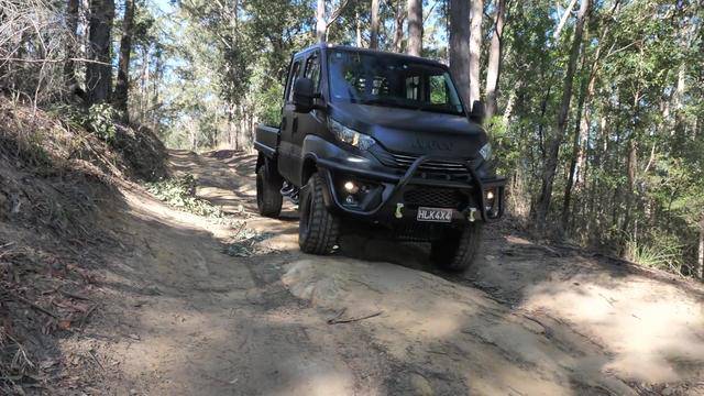 全新依维柯daily4×4越野皮卡亮相,搭载3.0升涡轮增压柴油引擎!