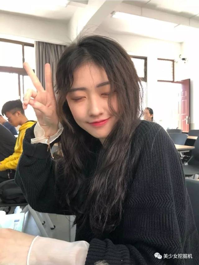 原创超级学霸,现实版沈佳宜,嗨被王思聪关注,如今成乐纯老板娘