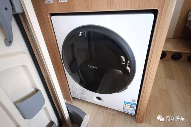 设计一款车载洗衣机,在旅行中解放双手!