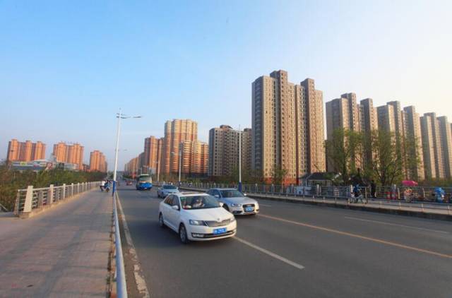 江苏宝应:城乡道路一条条,条条都是富裕路