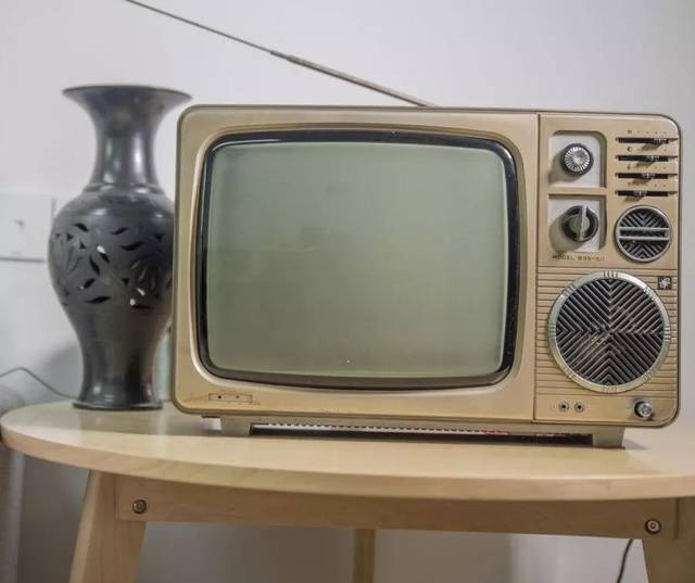 80年代:黑白电视机