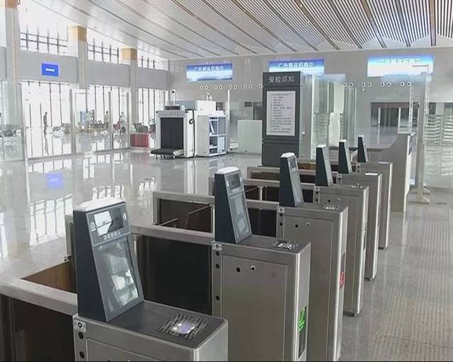 线路北起梅州市梅州西站,途经梅州,揭阳,潮州三市, 在潮州市潮汕站与